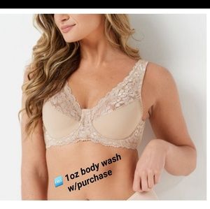 **💜💛** Breezies Wirefree Bra**💜💛**